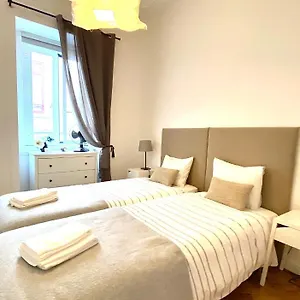 enjoy-mouraria-apartments.hotels-lisbon-portugal.com/